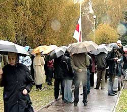 Малочисленные акции оппозиции спускают протестный пар в свисток